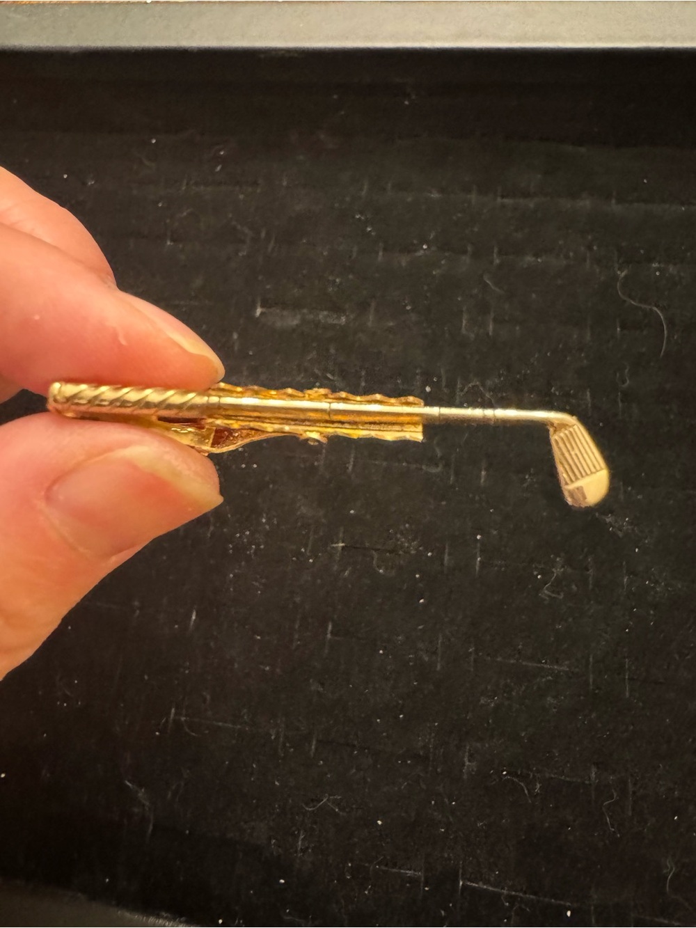 Vintage Golf Club Tie Clip Gold Tone Golfer Golfing Tie Bar Men’s Jewelry